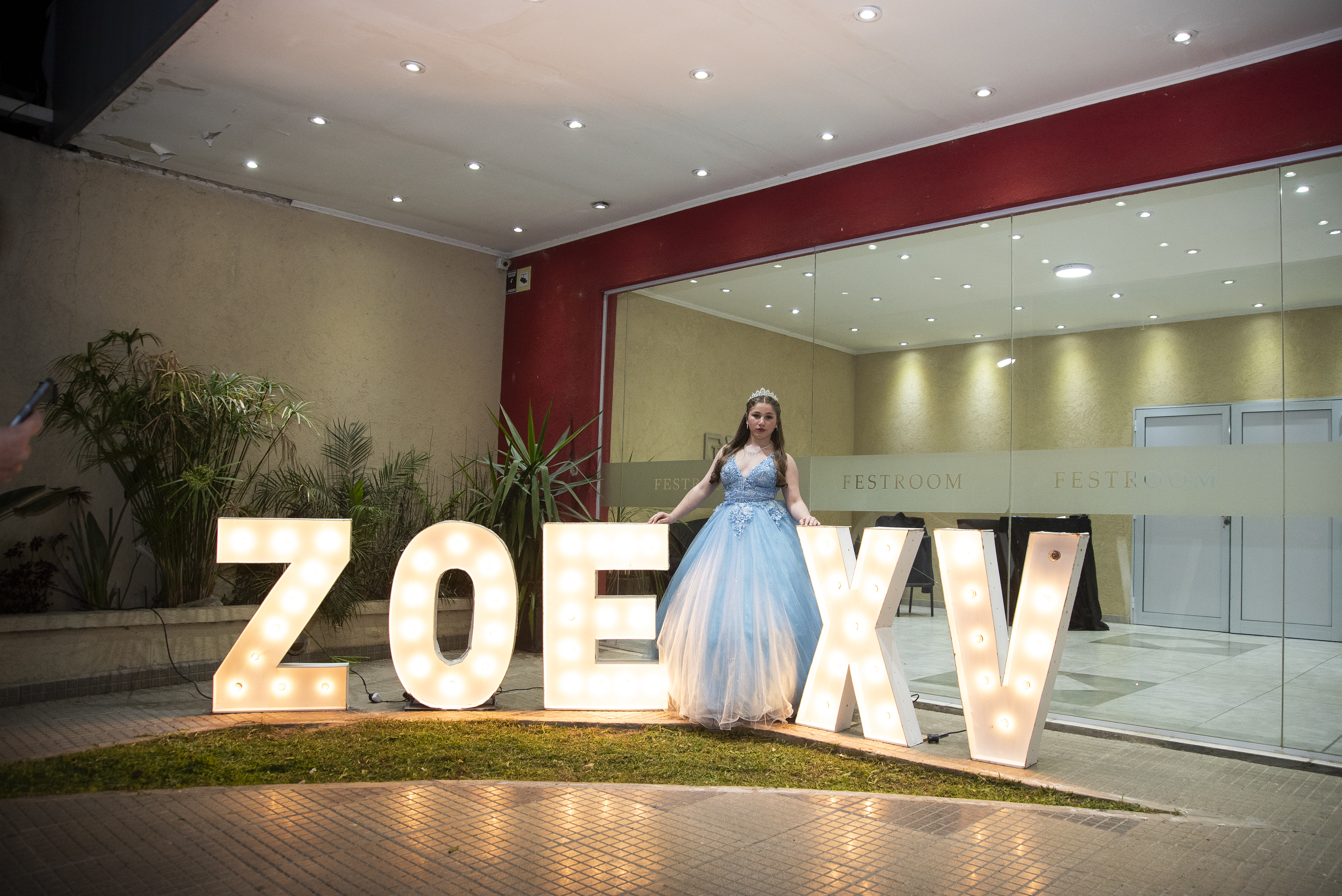 Zoe en la celebración de sus quince